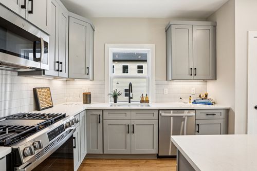 6126 Robertson Ave, Nashville, TN, 37209-1241 | Card Image