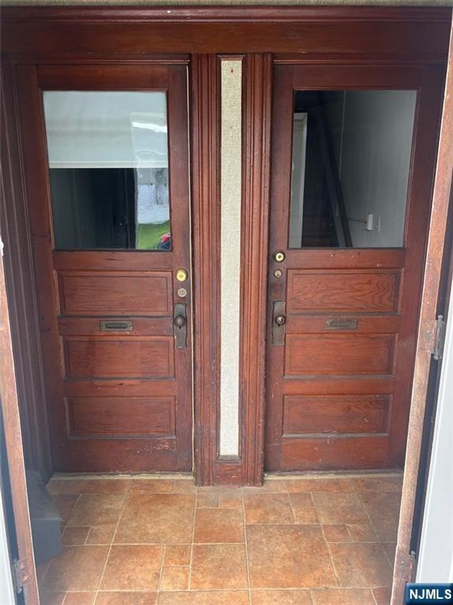 78 1 St St, Home with 4 bedrooms, 2 bathrooms and null parking in Clifton NJ | Image 4