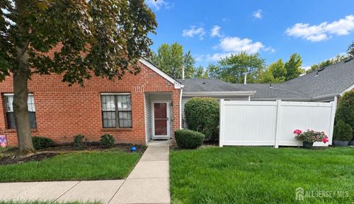 262 Wycoff Way W, East Brunswick, NJ, 08816-5650 | Card Image