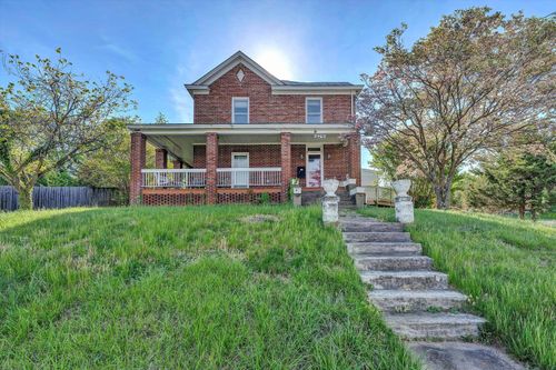 624 S Maple St, Vinton, VA, 24179-3435 | Card Image