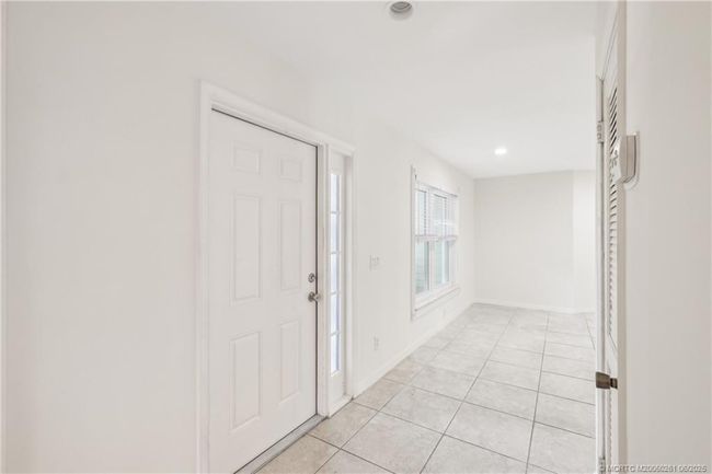 338 Winnachee Dr, House other with 2 bedrooms, 2 bathrooms and null parking in Stuart FL | Image 4
