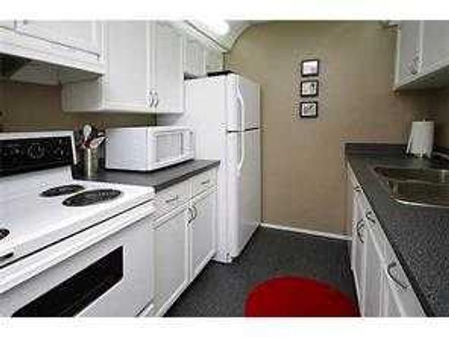 306 - 11 Dover Point Se, Condo with 2 bedrooms, 2 bathrooms and 1 parking in Calgary AB | Image 7