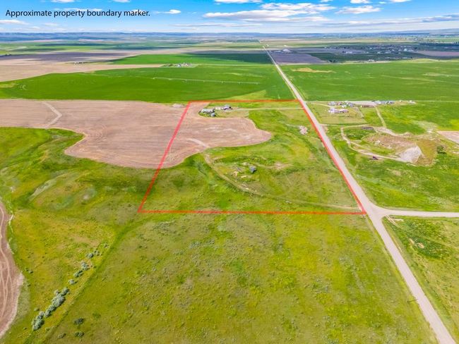 1036 Davis Rd, House other with 4 bedrooms, 2 bathrooms and null parking in Hardin MT | Image 32