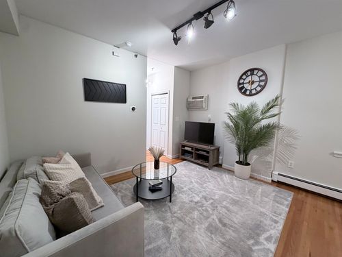 2c-711 Willow Ave, Hoboken, NJ, 07030 | Card Image