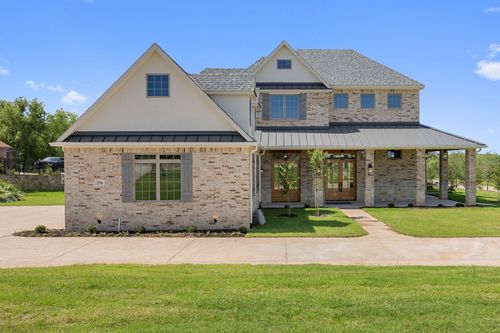 2516 Mosley Ct, Cedar Hill, TX, 75104-1022 | Card Image