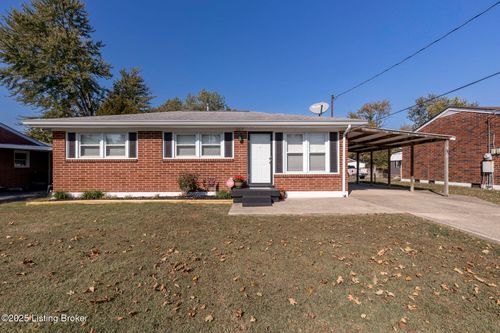 6217 Hackberry Way, Louisville, KY, 40229-1605 | Card Image