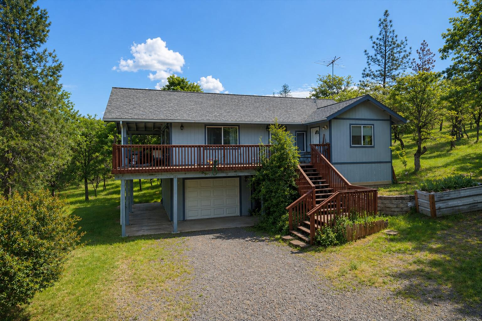 Residential in Shady Cove 2