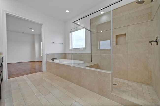 2202 Lakeshore Edge Dr, House other with 3 bedrooms, 5 bathrooms and 2 parking in Houston TX | Image 31
