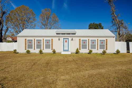 8299 Main St, Ray City, GA, 31645-8801 | Card Image