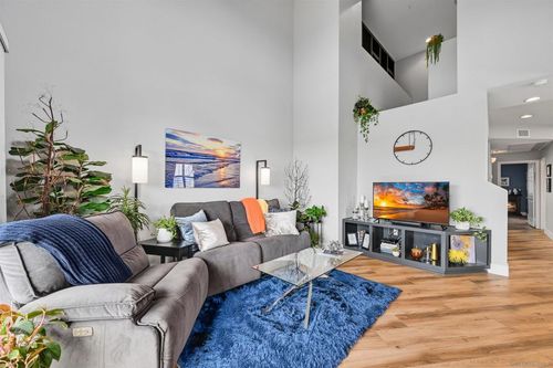 4062 Union Square Ln, San Diego, CA, 92105 | Card Image