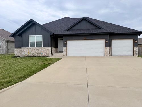5607 W Pine Street, Springfield, MO, 65802 | Card Image