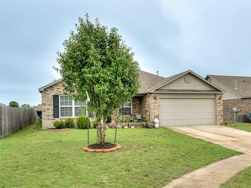 1700 Bartlett Dr, Newcastle, OK, 73065-6641 | Card Image