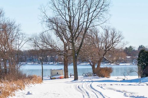 W304N2426 Maple Avenue, Delafield, WI, 53072 | Card Image