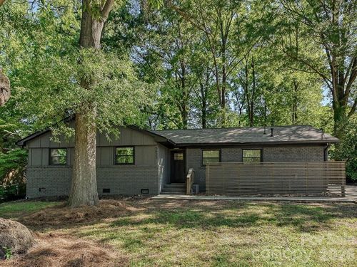 5623 Ruth Dr, Charlotte, NC, 28215-2229 | Card Image