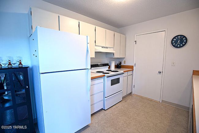 7606kitchen2web | Image 14