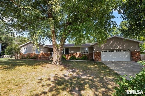 57 Ramblewood Dr, Chatham, IL, 62629-1555 | Card Image