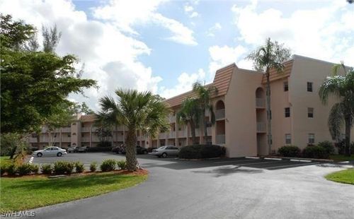 apt-204-400 Forest Lakes Blvd, NAPLES, FL, 34105-2338 | Card Image