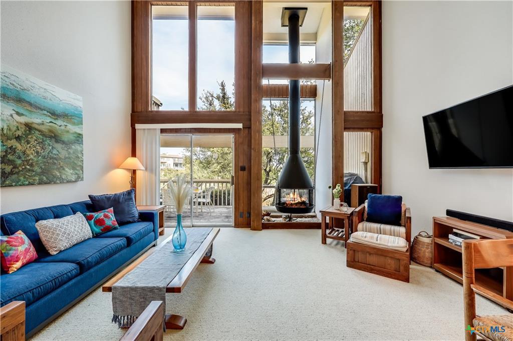Residential in Point Venture