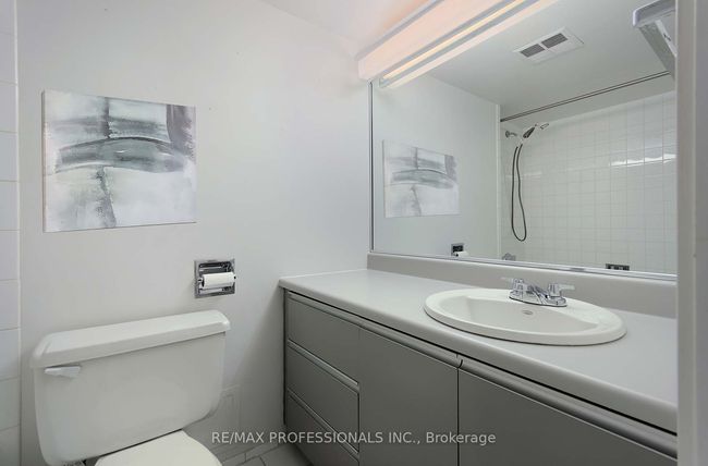A20 - 284 Mill Rd, Condo with 2 bedrooms, 2 bathrooms and null parking in Toronto ON | Image 25