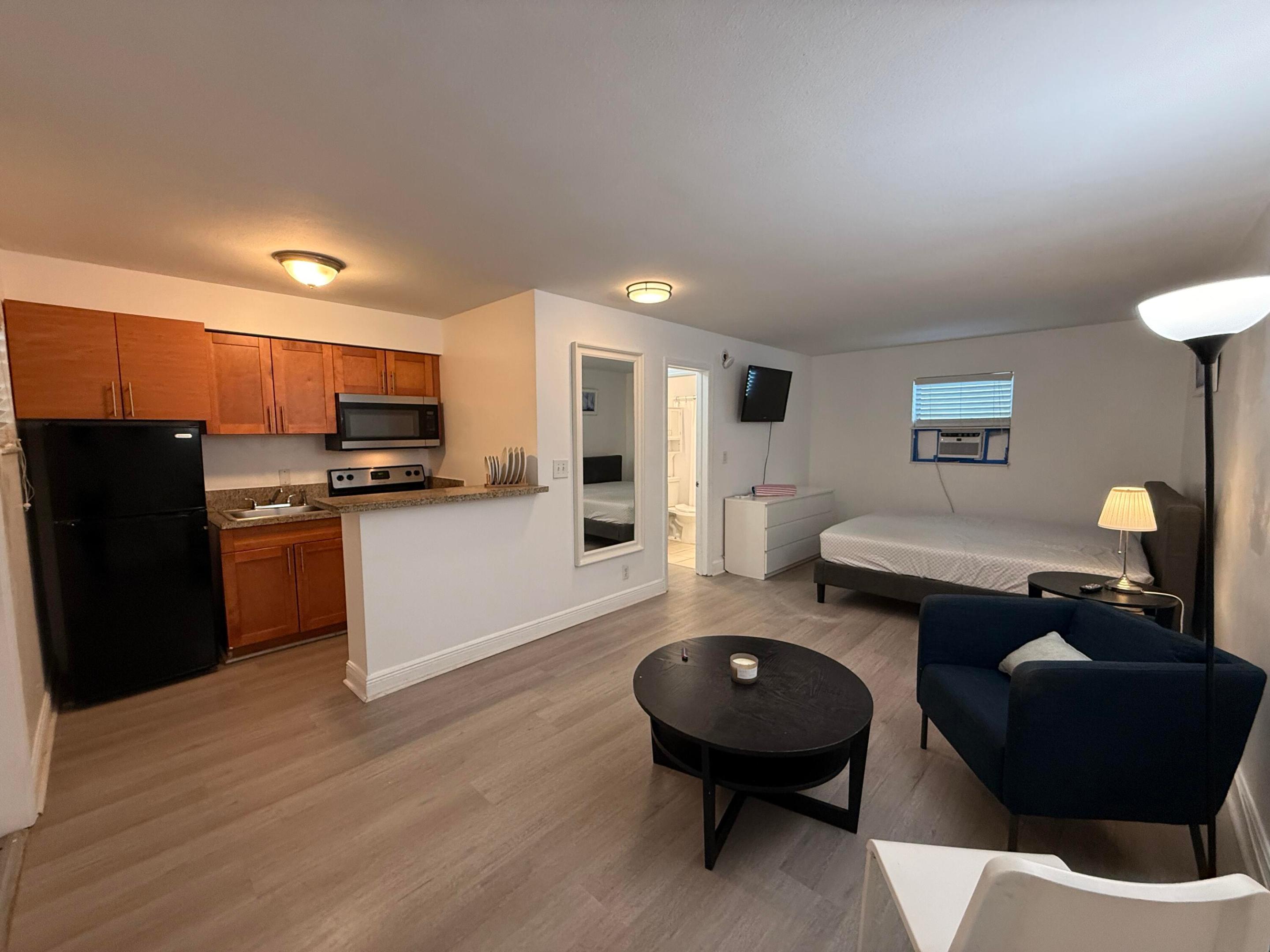 Residential Lease in Pompano Beach 3