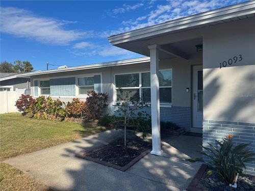 10093 Santiago Ct, SEMINOLE, FL, 33776-1307 | Card Image