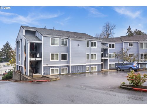15-47 Eagle Crest Dr, Lake Oswego, OR, 97035-1048 | Card Image