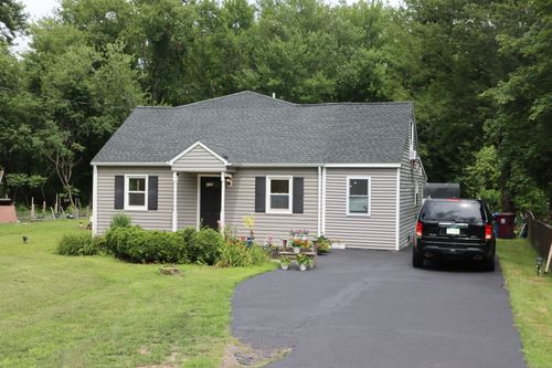 857 Plainville Ave, Farmington, CT, 06032-3161 | Card Image