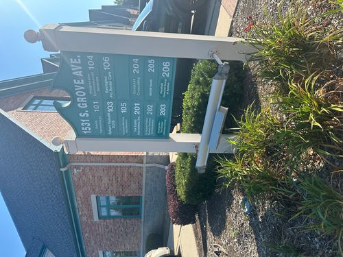 1531 S Grove Ave, Barrington, IL, 60010-5240 | Card Image