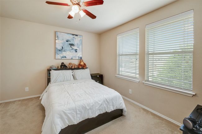 Upstairs Bedroom | Image 15