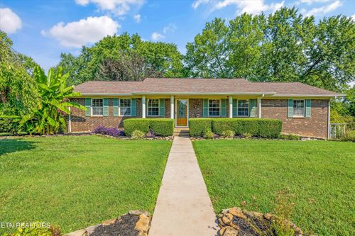 818 Shaver Dr, Talbott, TN, 37877-8403 | Card Image