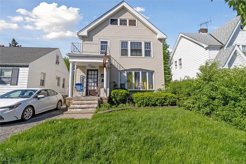 1524 E 204th St, Euclid, OH, 44117-1404 | Card Image