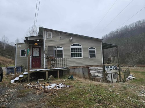 5368 Sand Fork Rd, Linn, WV, 26384-8190 | Card Image