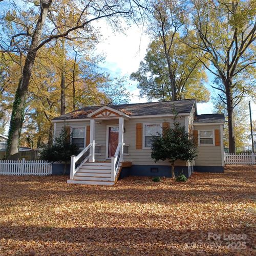 1514 Lisbon Ln, Charlotte, NC, 28269-4841 | Card Image