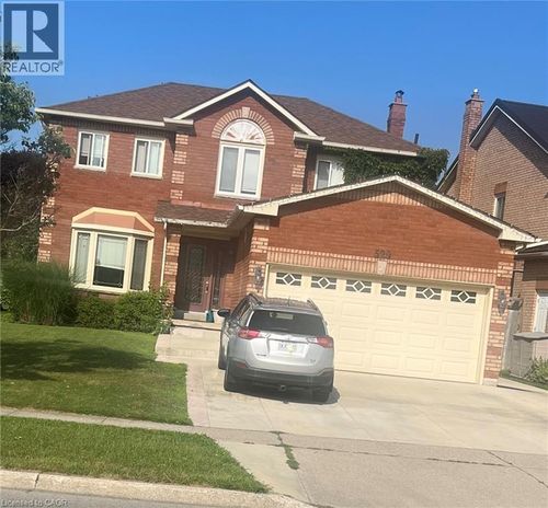 529 Burnett Ave, Cambridge, ON, N1T1M6 | Card Image