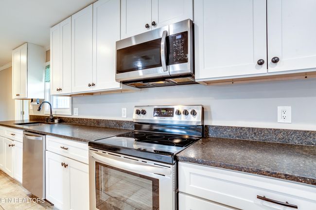 8529 W Emory Rd, House other with 4 bedrooms, 2 bathrooms and null parking in Knoxville TN | Image 28
