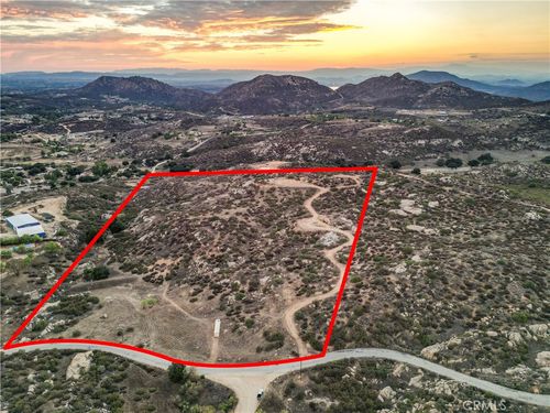 45 Intrepid Rd, Temecula, CA, 92592 | Card Image