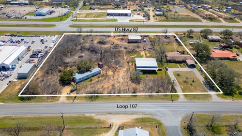 11806 Loop 107, Adkins, TX, 78101-9680 | Card Image