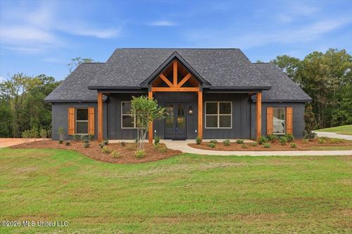 934 Mullican Rd, Florence, MS, 39073-9330 | Card Image