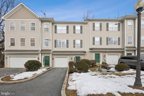 17 Hillview Cir, LANSDOWNE, PA, 19050-2395 | Card Image