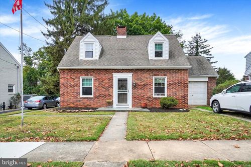 210 N Gotwalt St, YORK, PA, 17404-5014 | Card Image