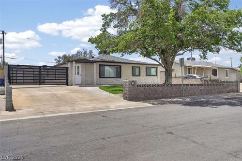 13 Mallory St, Henderson, NV, 89015-5333 | Card Image