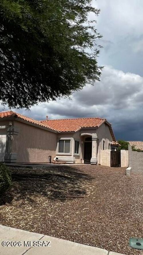 12164 N Kylene Canyon Dr, Oro Valley, AZ, 85755-1622 | Card Image
