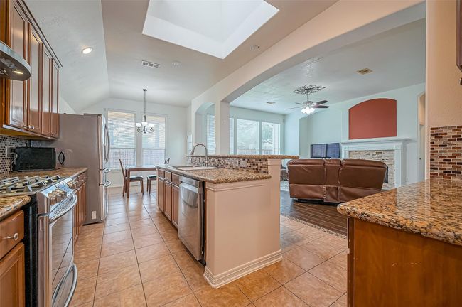 Kitchen | Image 19