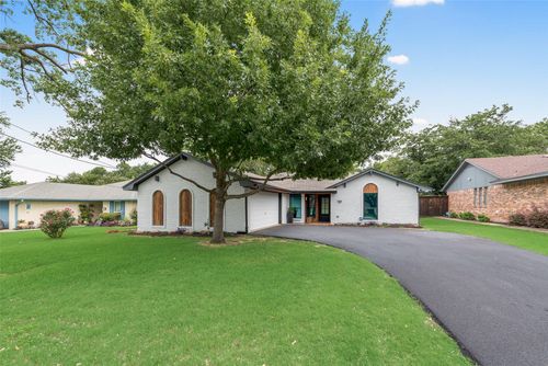 11231 Mccree Rd, Dallas, TX, 75238-3213 | Card Image