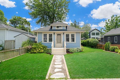 3829 Brunswick Ave, Crystal Beach, ON, L0S1B0 | Card Image