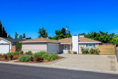 1547 Maddux Ave, Modesto, CA, 95358-1026 | Card Image