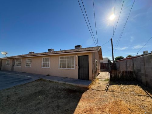 255 E 23rd St, Yuma, AZ, 85364-6086 | Card Image