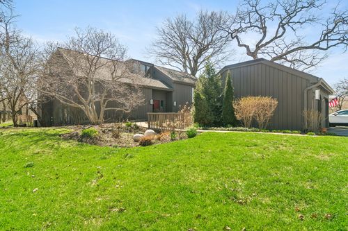 d-563 Woodview Rd, Lake Barrington, IL, 60010-1767 | Card Image