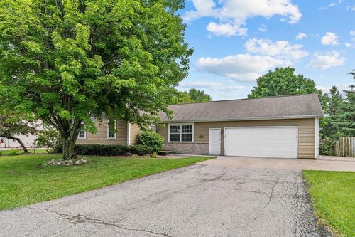 W2385 Block Road, BUCHANAN, WI, 54915 | Card Image