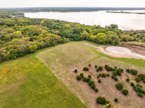 398 Lake Dr, Melrose, IA, 52569-8652 | Card Image